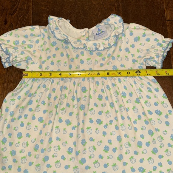 Eyelet & Ivy Rosemary Top in Dandy Apples - 6 - price is firm - Picture 4 of 5